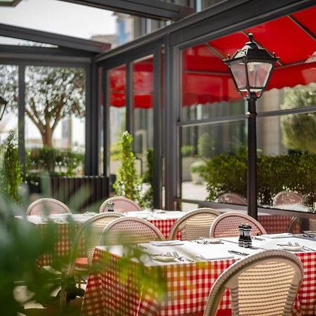 Le Meridien City Center Ad-Dauha Zewnętrze zdjęcie