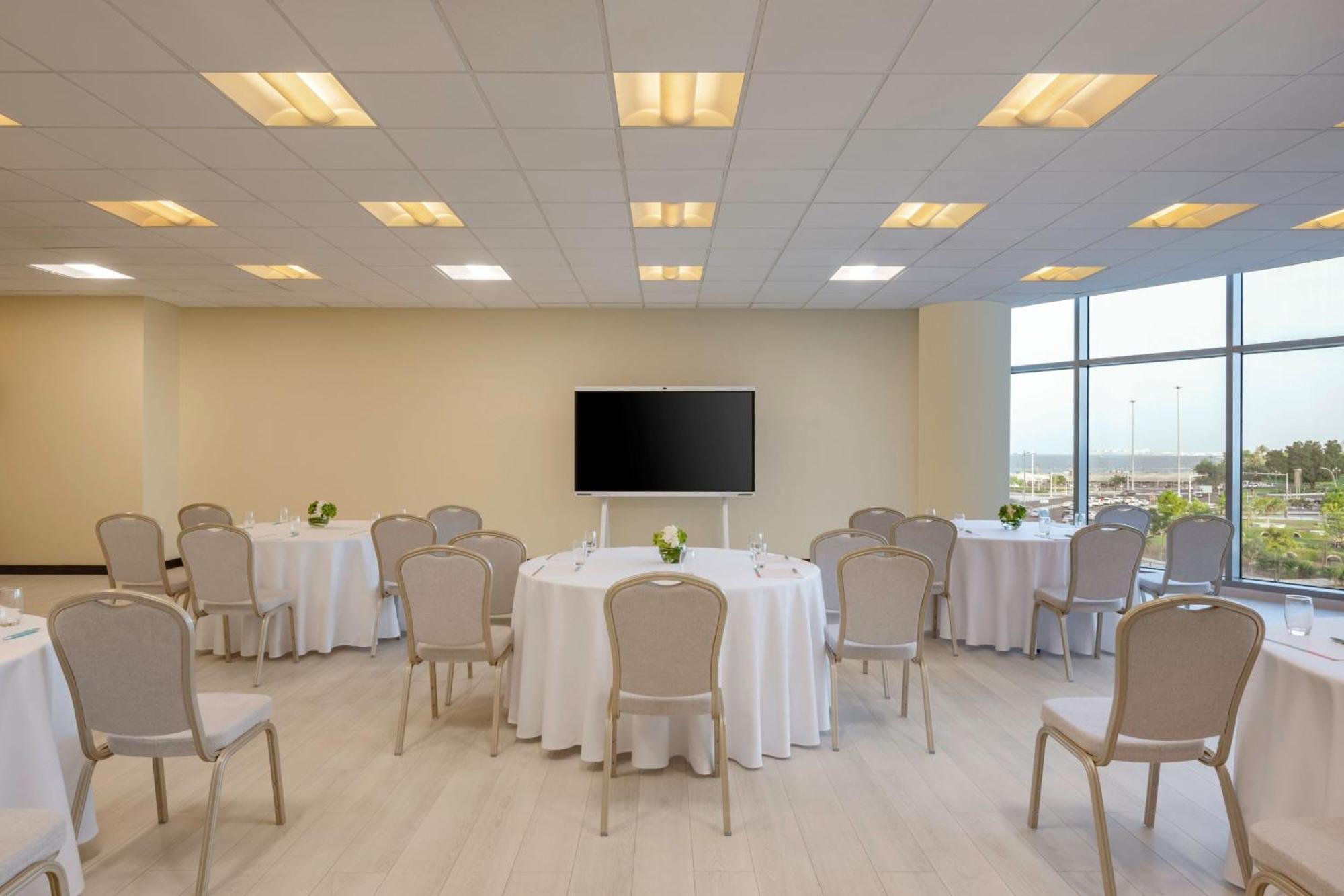 Le Meridien City Center Ad-Dauha Zewnętrze zdjęcie
