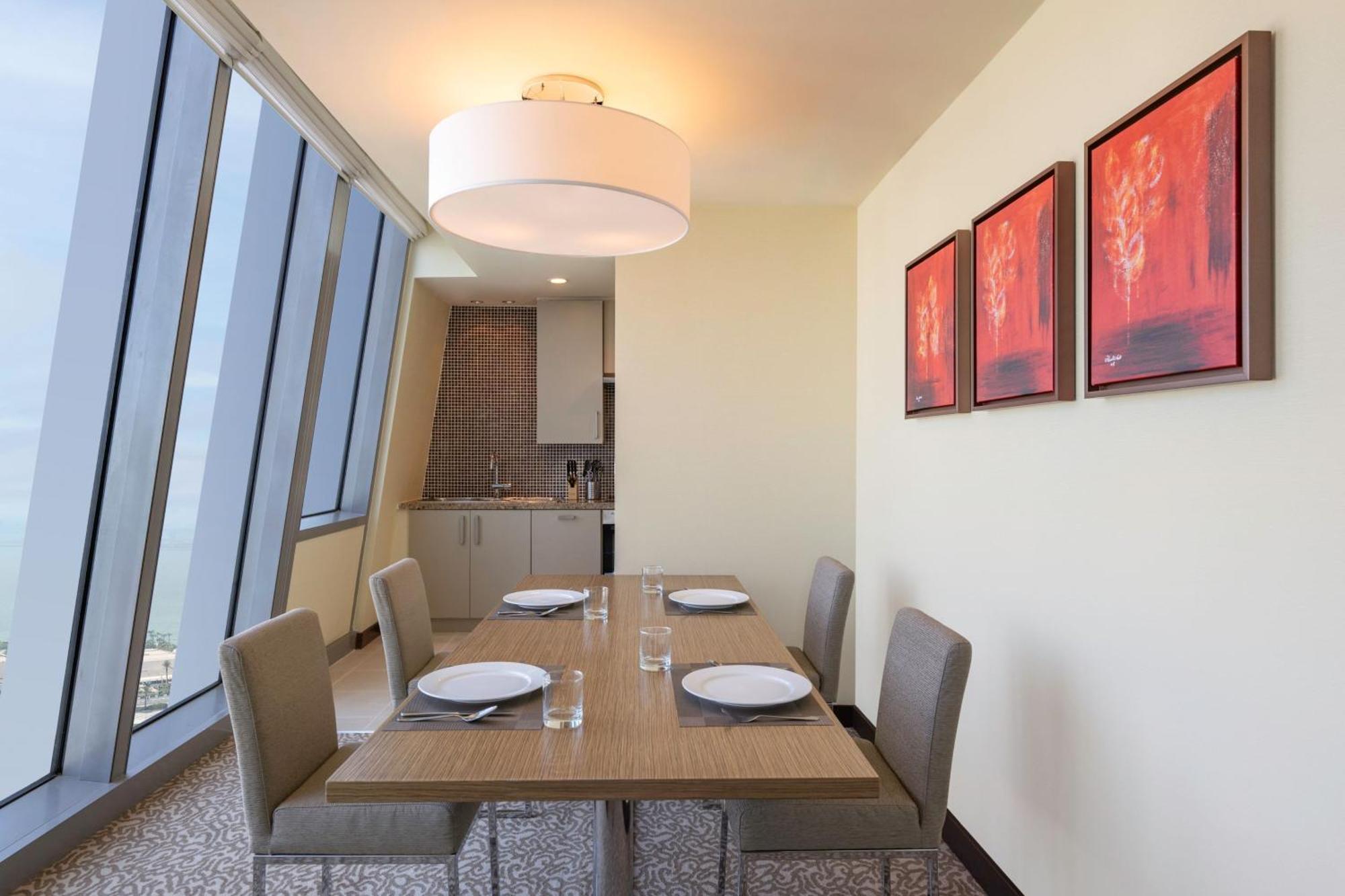 Le Meridien City Center Ad-Dauha Zewnętrze zdjęcie